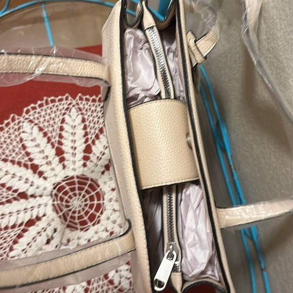 NWT French Connection Satchel. Firm price - Picture 4 of 12
